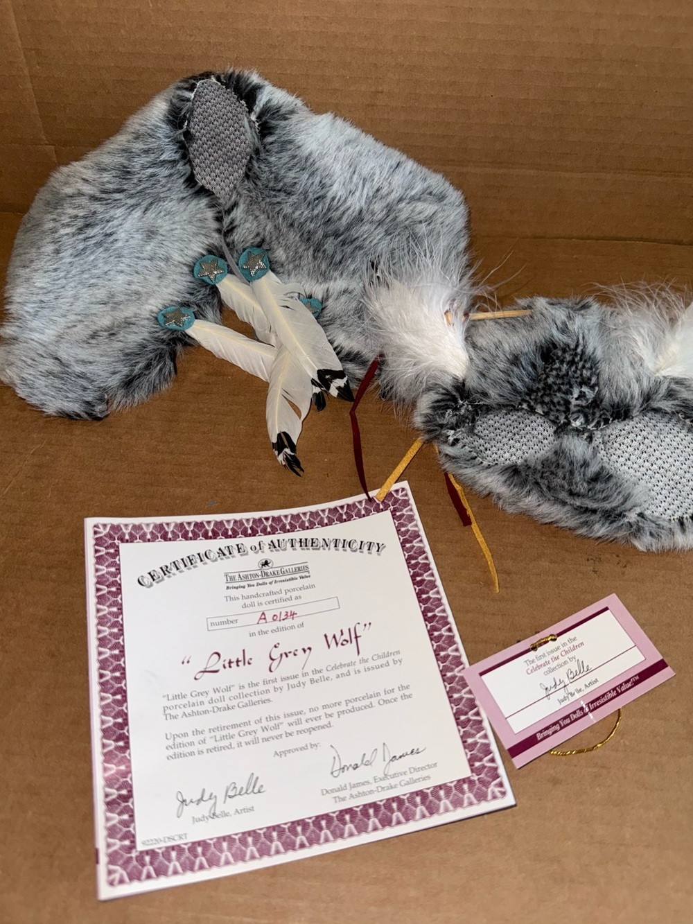 Ashton Drake Little Grey Wolf Doll accessories. G2